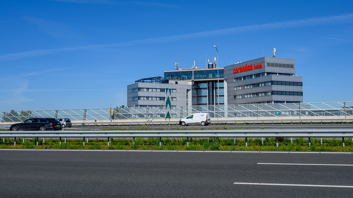 terrasoverkapping Gala bij Corendon