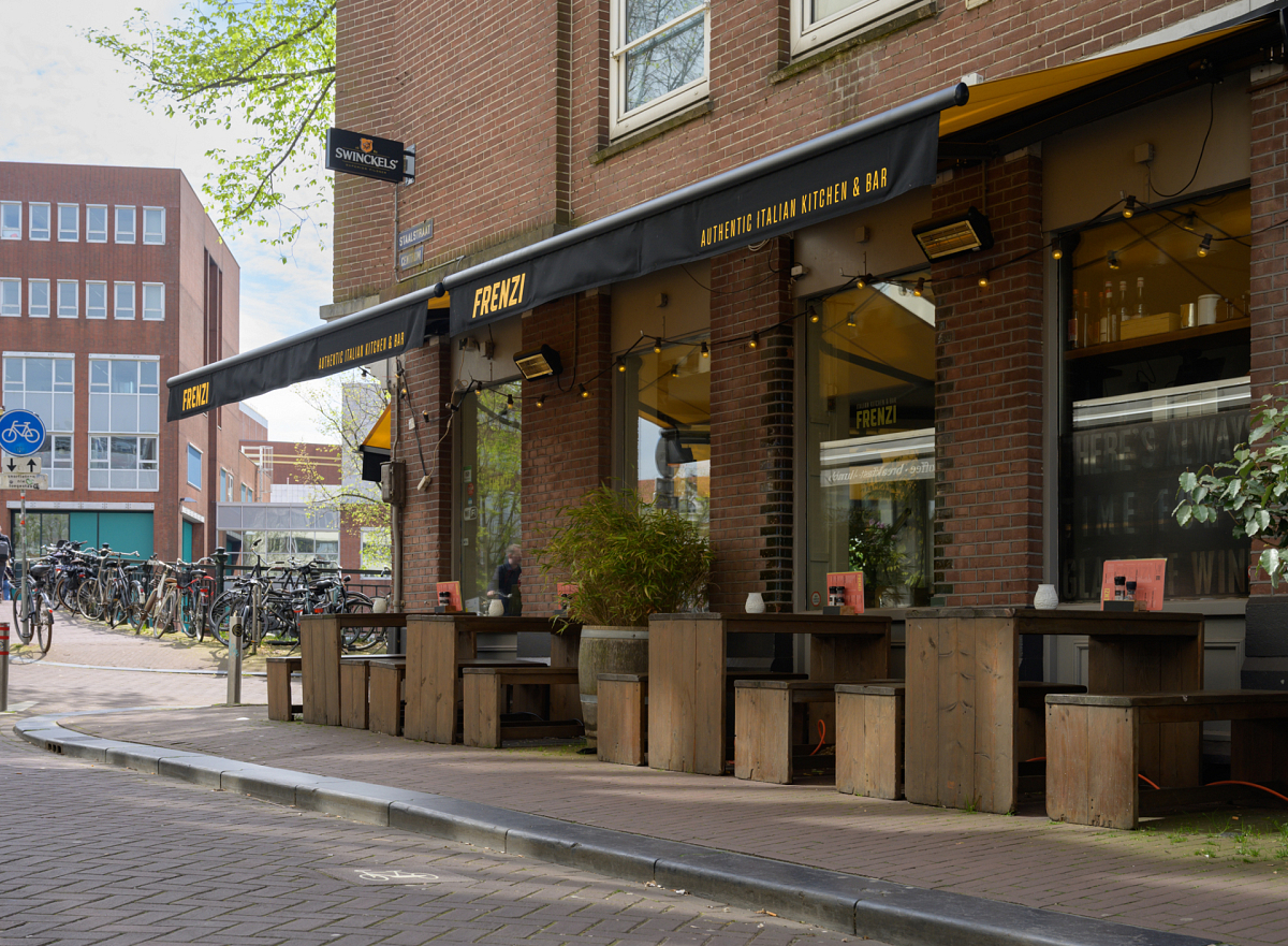 Zonwering horeca Frenzi Amsterdam